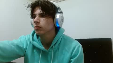 Snapshot of shinobi_grey chatting on 02/09/25, 06:26  .. shinobi .. online show from 02/09/25, 06:26