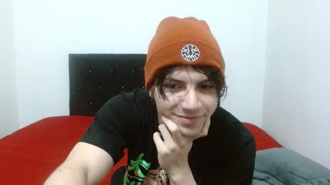 Snapshot of shinobi_grey chatting on 02/10/25, 02:05  .. shinobi .. online show from 02/10/25, 02:05