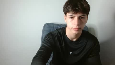 Snapshot of shinobi_grey chatting on 03/11/25, 02:51  .. shinobi .. online show from 03/11/25, 02:51