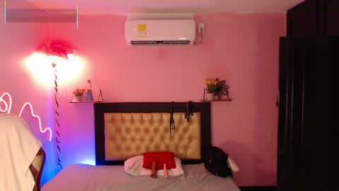 Ela 3 online show from 02/09/26, 01:04