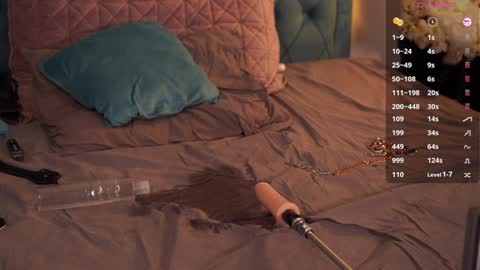 Snapshot of shiny_lily chatting on 12/05/25, 12:58 Aurora Lexi Daniela Wendynew online show from 12/05/25, 12:58