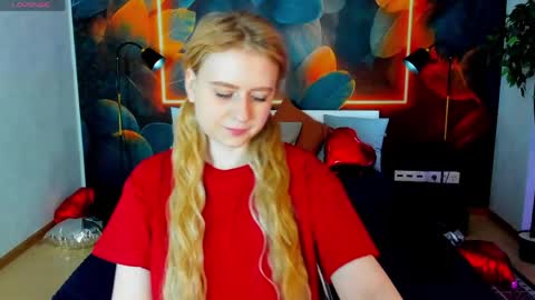 Snapshot of shiny_lisss chatting on 04/10/26, 01:33 Lisa online show from 04/10/26, 01:33