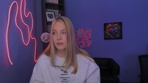 Kaya online show from 04/10/26, 02:55