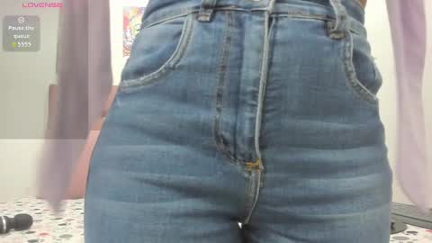 Snapshot of shira_sexylove chatting on 10/12/25, 12:20 shira_sexylove online show from 10/12/25, 12:20