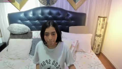 Snapshot of shirley_sweett chatting on 10/29/25, 10:22 Shirley online show from 10/29/25, 10:22