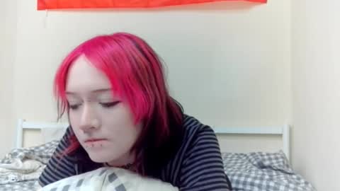 Luna online show from 02/15/26, 04:25