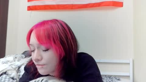 Luna online show from 02/17/26, 08:04