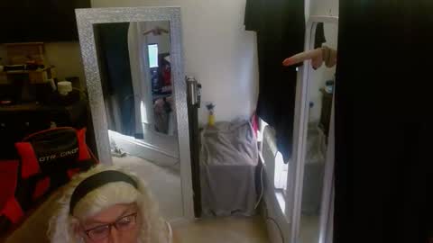 sarah online show from 06/10/26, 07:57