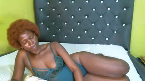 Shi-ro online show from 02/21/25, 02:59