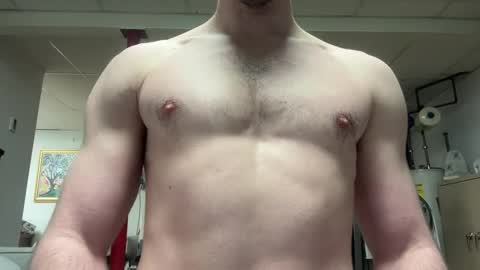 shirtlesshunk15 online show from 02/15/26, 07:51