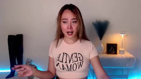 Snapshot of shivvariana_manflayer chatting on 09/21/25, 02:02 WET AND WILD YHANNA online show from 09/21/25, 02:02