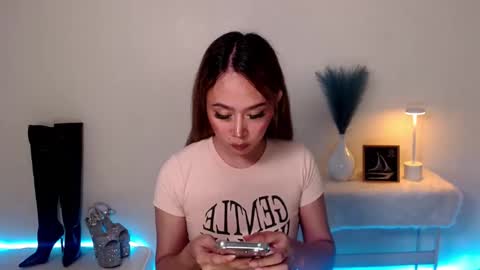 Snapshot of shivvariana_manflayer chatting on 09/25/25, 08:18 WET AND WILD YHANNA online show from 09/25/25, 08:18