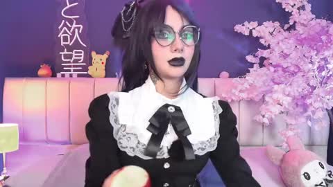 Snapshot of shizuko___ chatting on 04/28/26, 08:58 Valentina online show from 04/28/26, 08:58
