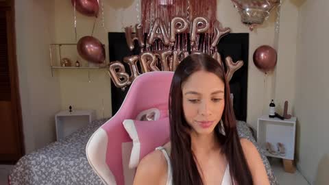  kendal  online show from 02/07/25, 01:43