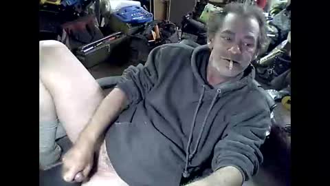 Snapshot of shoani chatting on 10/20/25, 08:26 Shoani online show from 10/20/25, 08:26