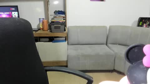 Snapshot of shofia_beltran chatting on 02/19/25, 02:44 Shofia Beltran online show from 02/19/25, 02:44