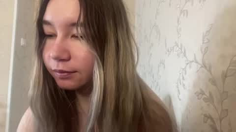 Snapshot of shondrafridlington chatting on 04/15/26, 11:28 Kalisa online show from 04/15/26, 11:28