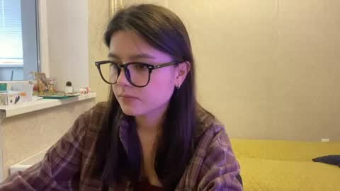 Marie online show from 05/27/26, 01:19