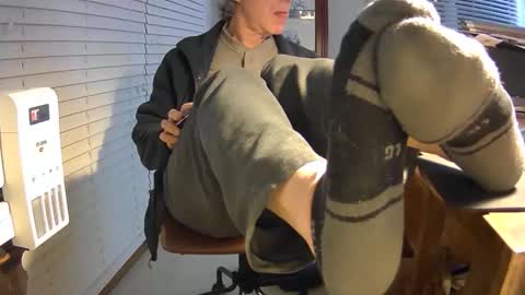 nikolas send dm for an appointment online show from 12/13/24, 03:38