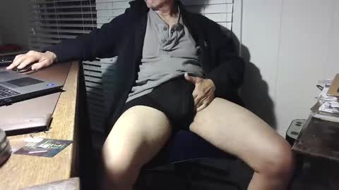 nikolas send dm for an appointment online show from 11/03/25, 01:29