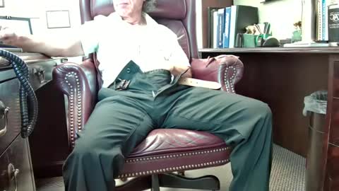 Snapshot of shootme69 chatting on 06/29/26, 04:07 nikolas send dm for an appointment online show from 06/29/26, 04:07