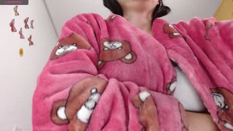 Snapshot of shopiagarcia_ chatting on 01/19/25, 02:36 lamai online show from 01/19/25, 02:36