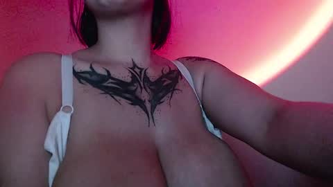 Snapshot of shopie_hank chatting on 12/27/24, 03:42 Shopie Hank  online show from 12/27/24, 03:42