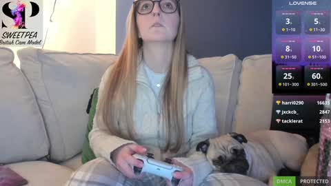 Snapshot of short_sweetpea chatting on 12/17/24, 10:00 short sweetpea online show from 12/17/24, 10:00