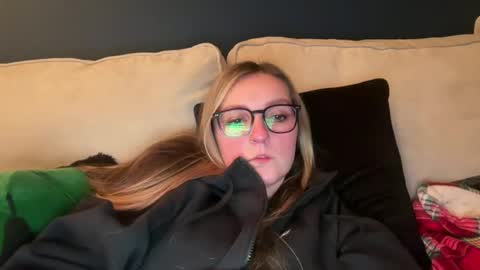 Snapshot of short_sweetpea chatting on 01/22/25, 05:17 short sweetpea online show from 01/22/25, 05:17