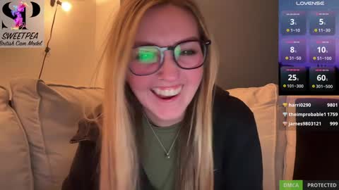 Snapshot of short_sweetpea chatting on 01/22/25, 09:43 short sweetpea online show from 01/22/25, 09:43