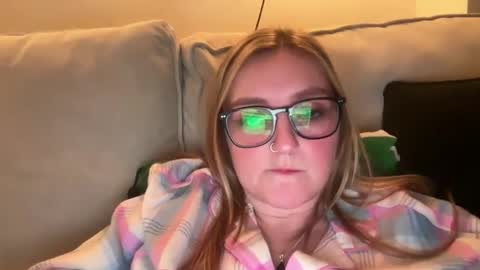 Snapshot of short_sweetpea chatting on 03/04/25, 11:22 short sweetpea online show from 03/04/25, 11:22