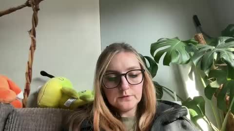 Snapshot of short_sweetpea chatting on 03/08/25, 02:51 short sweetpea online show from 03/08/25, 02:51