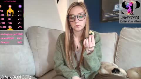 Snapshot of short_sweetpea chatting on 10/01/25, 01:28 short sweetpea online show from 10/01/25, 01:28