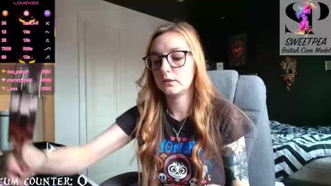 Snapshot of short_sweetpea chatting on 10/15/25, 09:09 short sweetpea online show from 10/15/25, 09:09