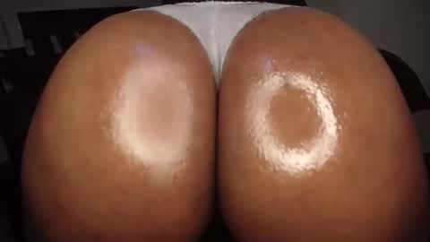 Snapshot of shortandsweete chatting on 02/03/25, 04:35 shawry online show from 02/03/25, 04:35