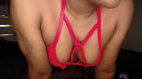 Snapshot of shortandsweete chatting on 09/30/25, 05:40 shawry online show from 09/30/25, 05:40