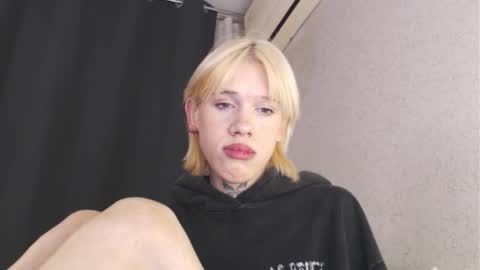 polii and alisa online show from 02/24/26, 06:06