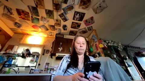 Snapshot of shorty920505 chatting on 09/30/25, 10:37 shorty920505 online show from 09/30/25, 10:37