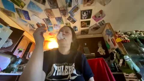 Snapshot of shorty920505 chatting on 10/18/25, 05:57 shorty920505 online show from 10/18/25, 05:57