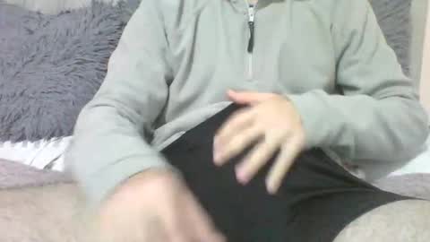 Snapshot of show_dick18 chatting on 10/25/25, 10:37 show_dick18 online show from 10/25/25, 10:37