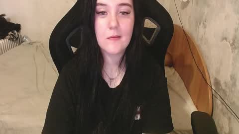 Snapshot of show_for_you chatting on 04/25/26, 02:47 show_for_you online show from 04/25/26, 02:47
