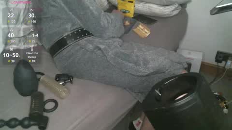 Snapshot of showoffjay46 chatting on 12/30/24, 01:15 showofjay online show from 12/30/24, 01:15