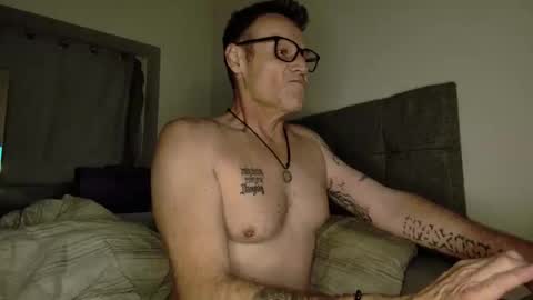 Snapshot of showoffjay46 chatting on 02/08/25, 11:45 showofjay online show from 02/08/25, 11:45