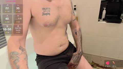 Snapshot of showoffjay46 chatting on 10/17/25, 08:44 showofjay online show from 10/17/25, 08:44