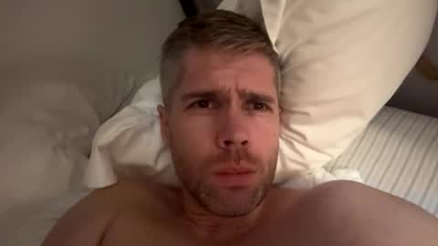 Snapshot of shreddylong chatting on 11/18/25, 04:50 shreddylong online show from 11/18/25, 04:50