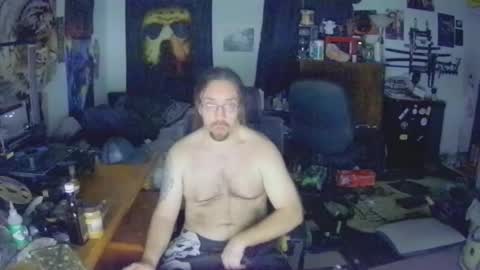 Snapshot of shredmancer chatting on 02/04/25, 02:07 shredmancer online show from 02/04/25, 02:07