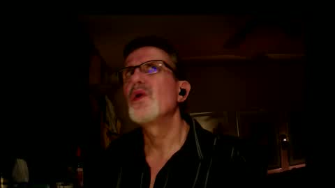 Snapshot of shrewtamer chatting on 11/15/25, 06:55 shrewtamer online show from 11/15/25, 06:55