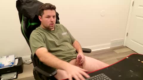 Snapshot of shroomhead5 chatting on 01/09/26, 08:43 shroom online show from 01/09/26, 08:43