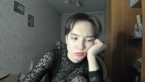 shtuchka2000 online show from 11/30/25, 07:40