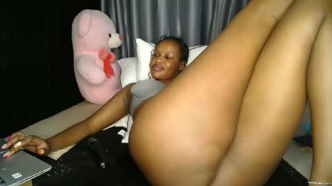 Snapshot of shugacubee chatting on 02/08/25, 06:01 EVA online show from 02/08/25, 06:01